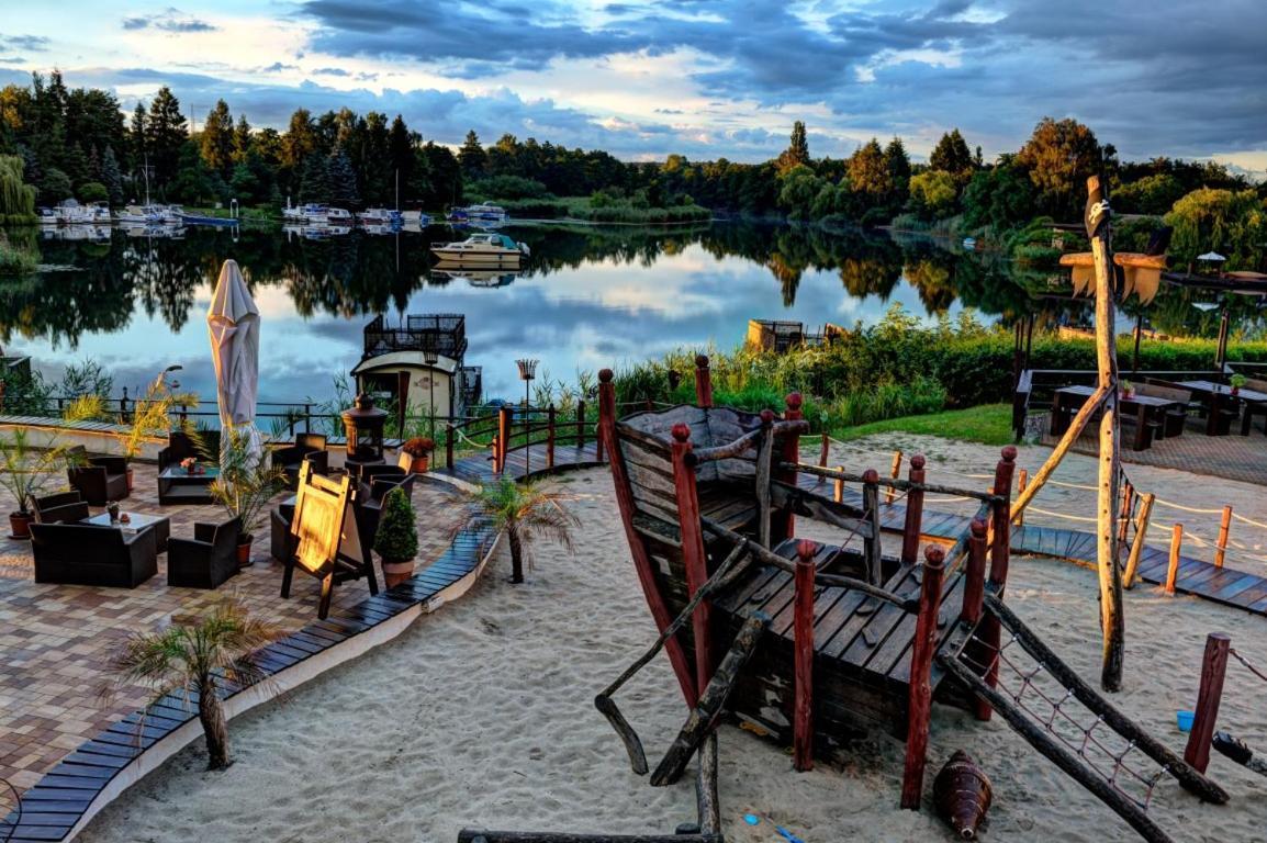 Dein Lieblingsplatz Hotel Parey ภายนอก รูปภาพ